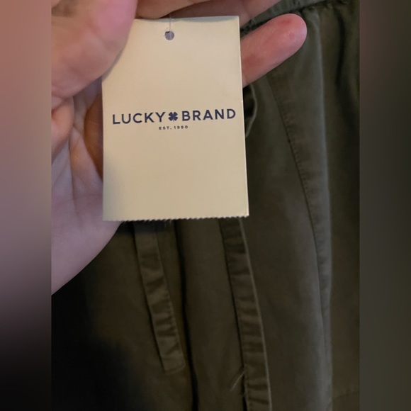 Lucky Brand New with tags size 2x Olive green Lycell cargo pants - Picture 5 of 6